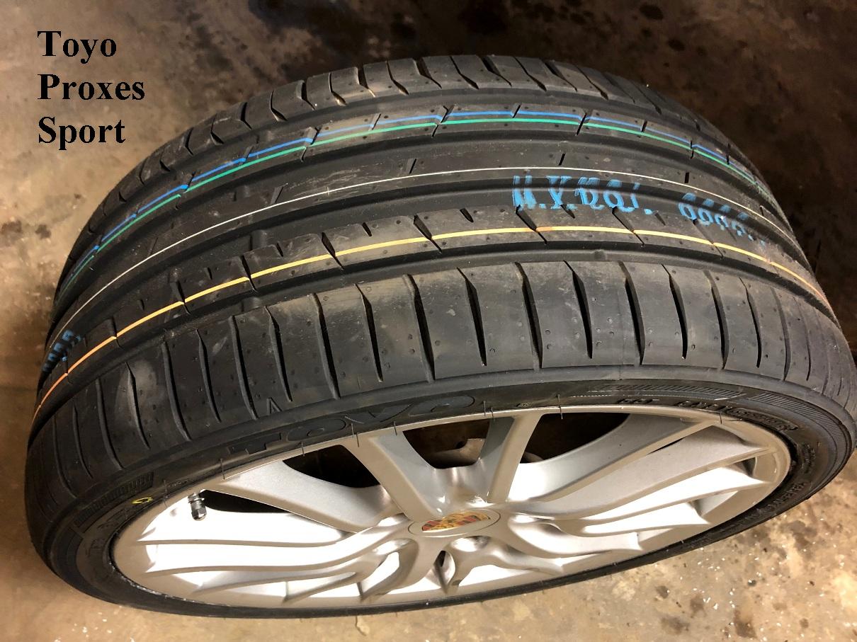 Évaluation de pneus Toyo Proxes Sport vs Michelin Pilot Sport 4S