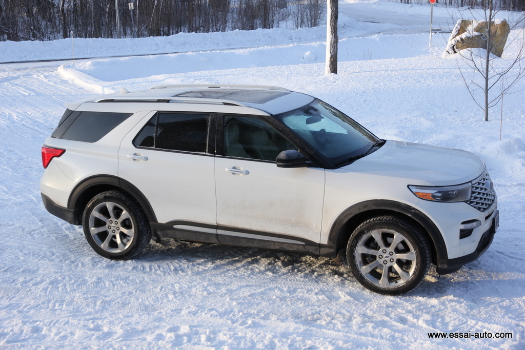 Ford Explorer Platinum 2020