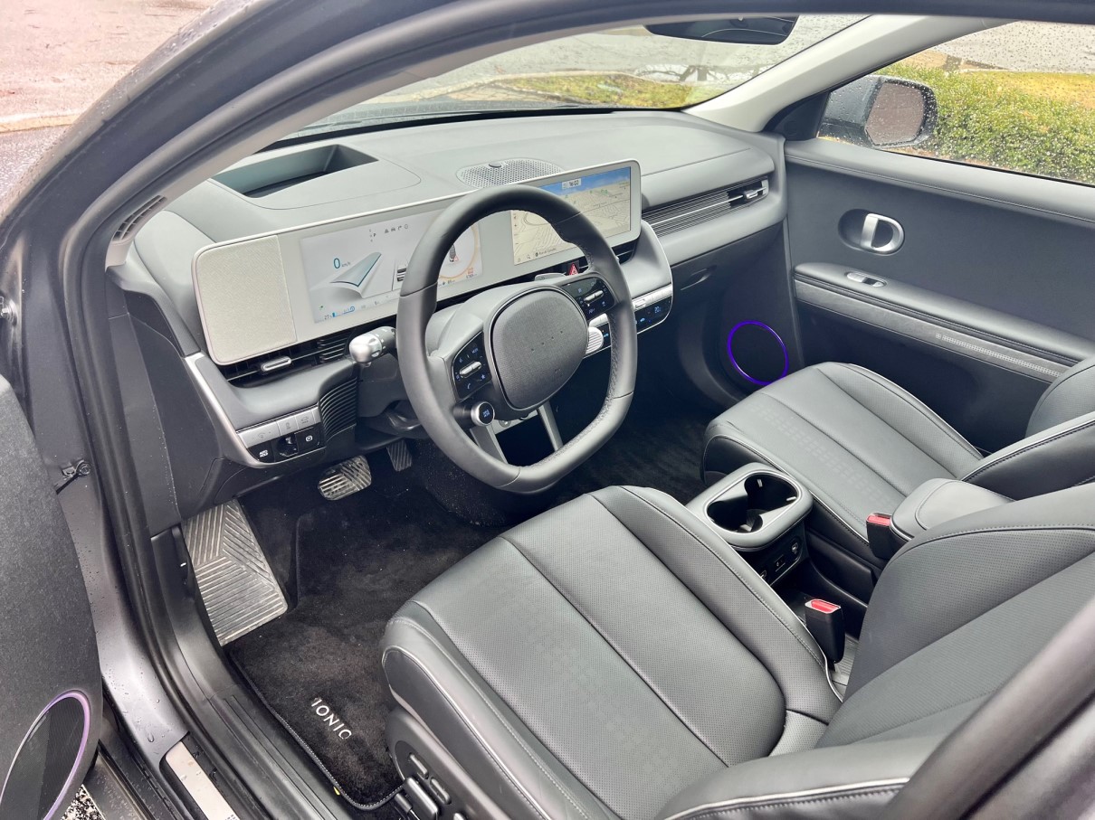 2022 hyundai IONIQ 5 interior