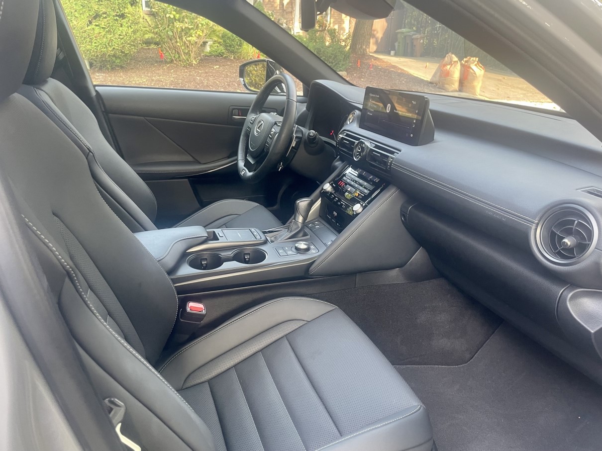 2023 lexus is350 interior