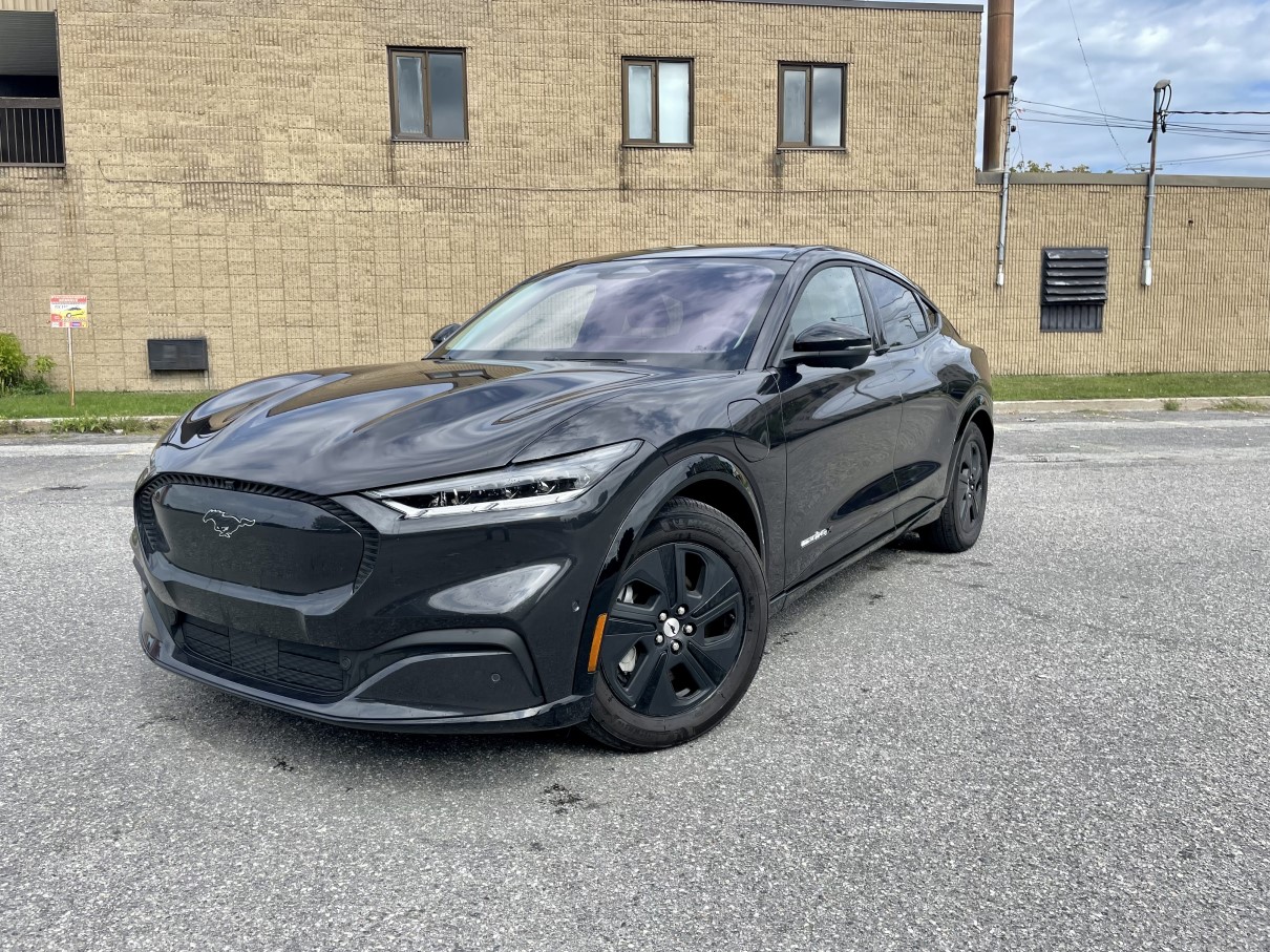 2023 ford mustang mach e review