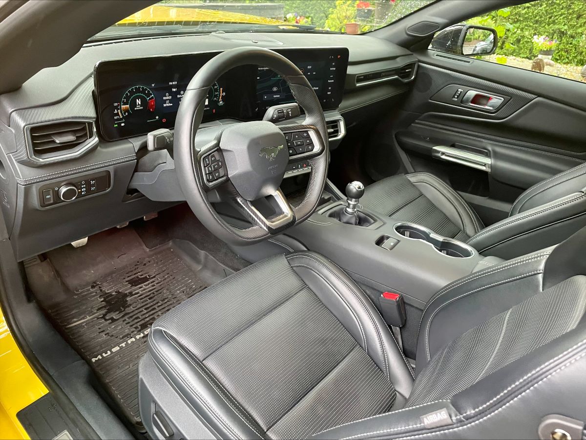 2024 mustang gt interior