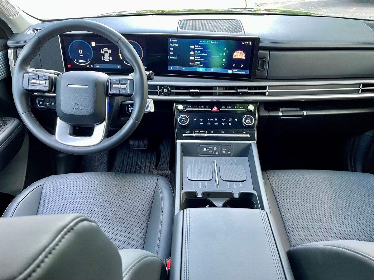 2024 hyundai sante fe interior