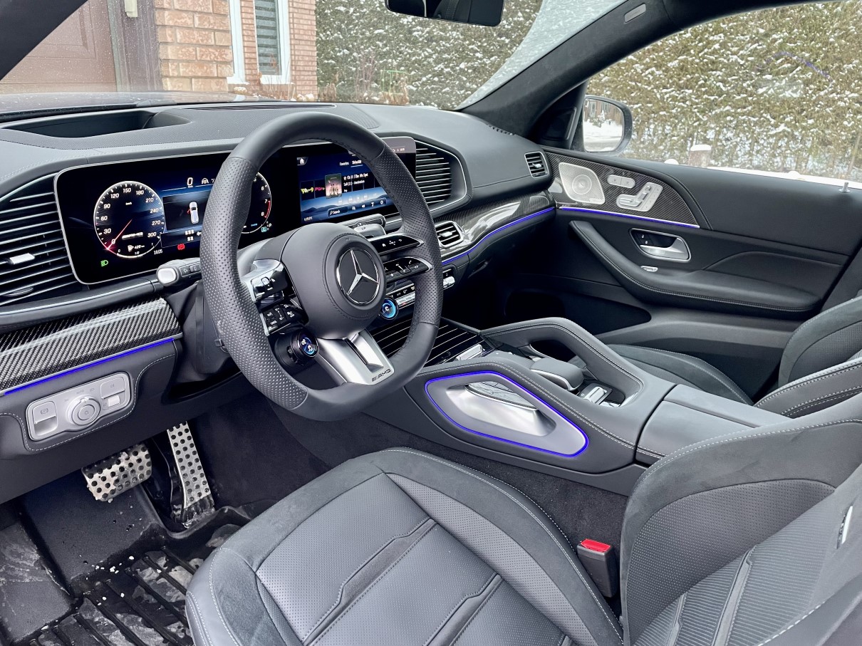 2024 mercedes amg gls 63 interior