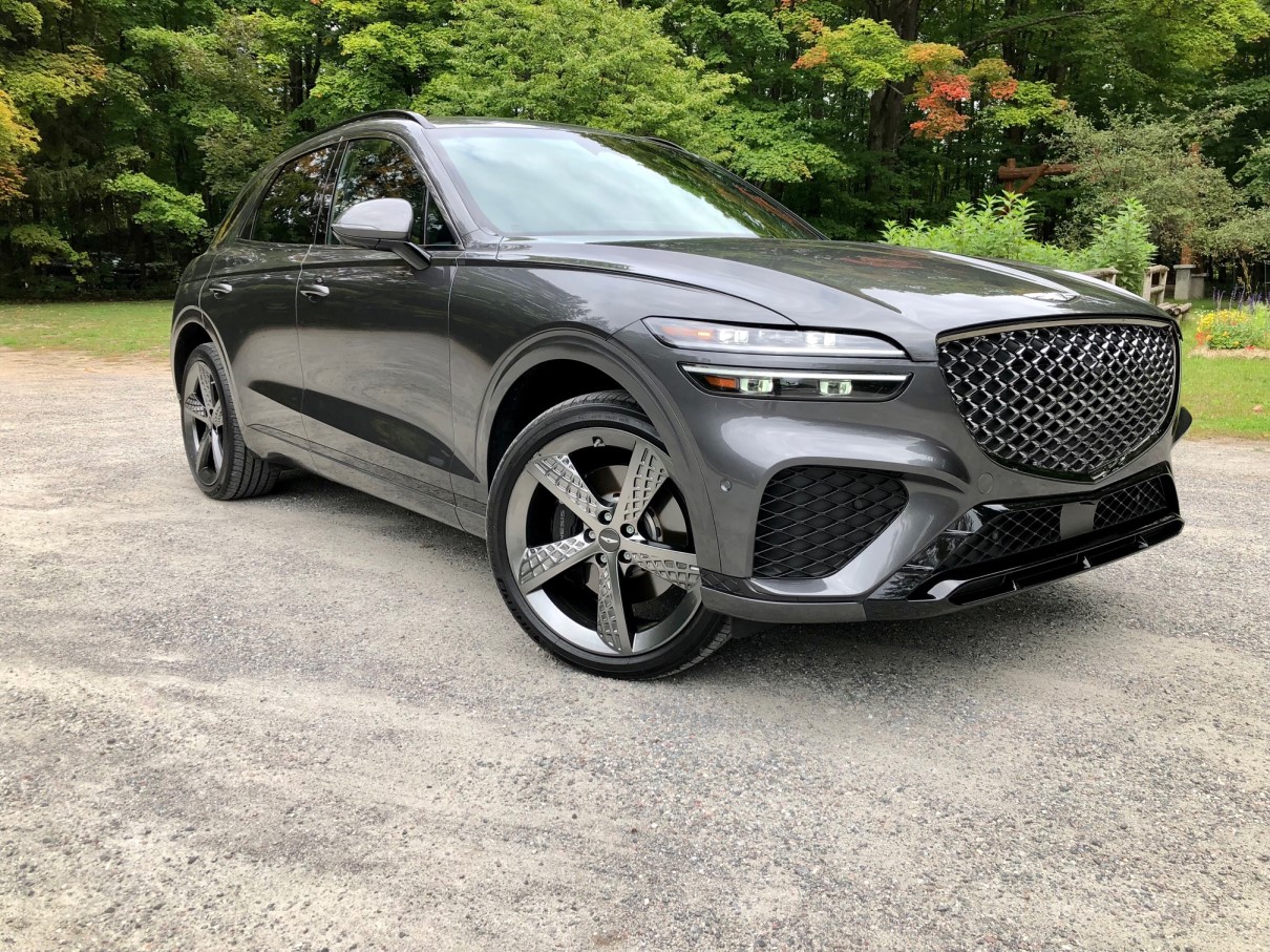 genesis gv70 2024