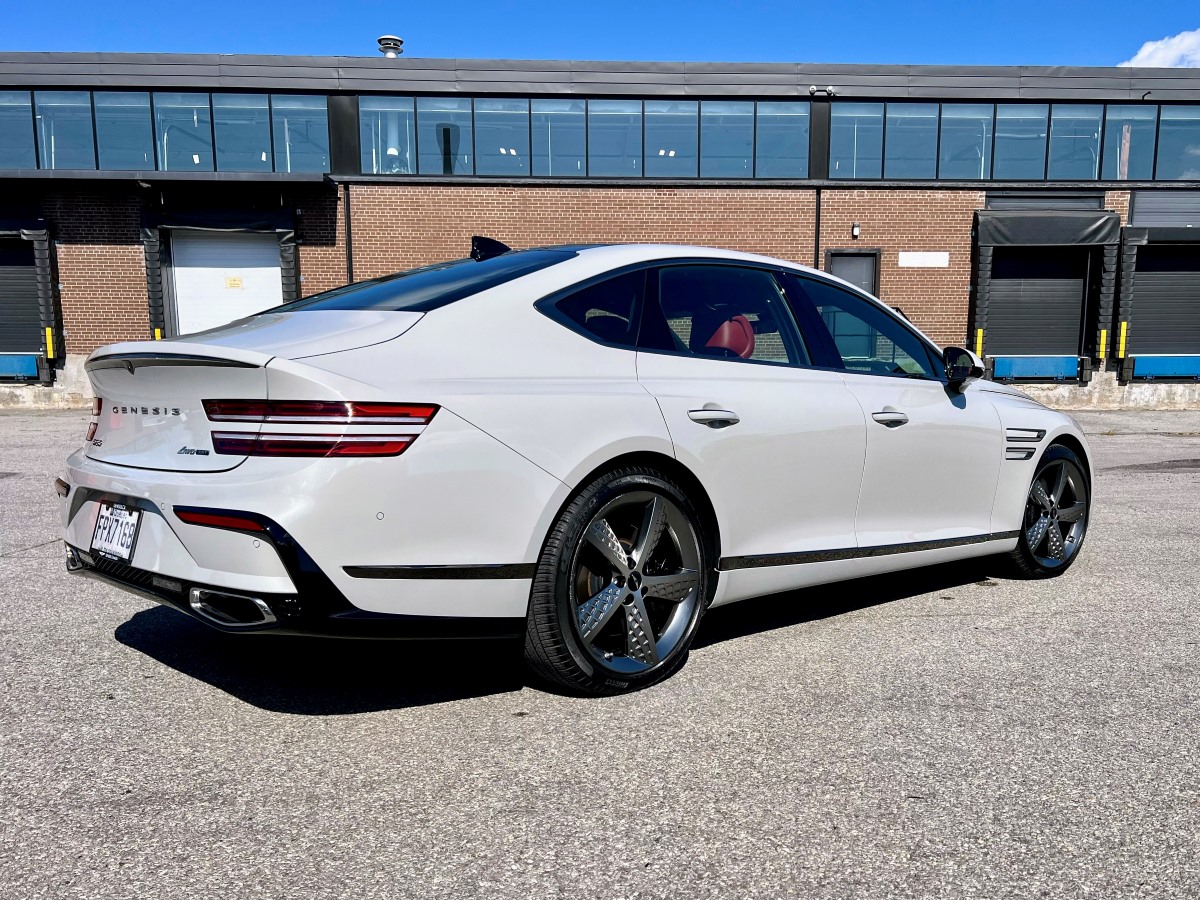 2025 genesis g80 review