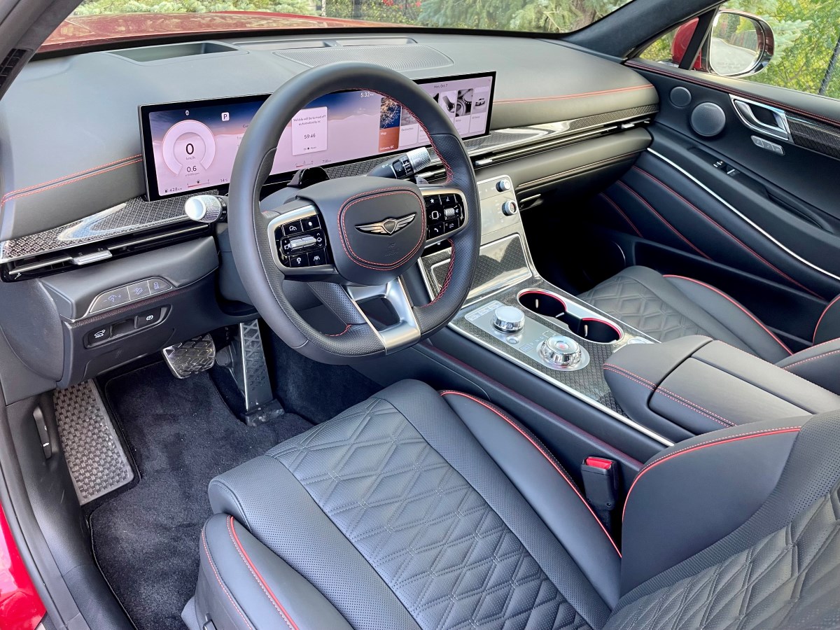 2025 genesis gv80 coupe interior