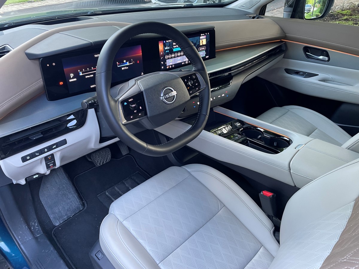 2025 nissan murano interior