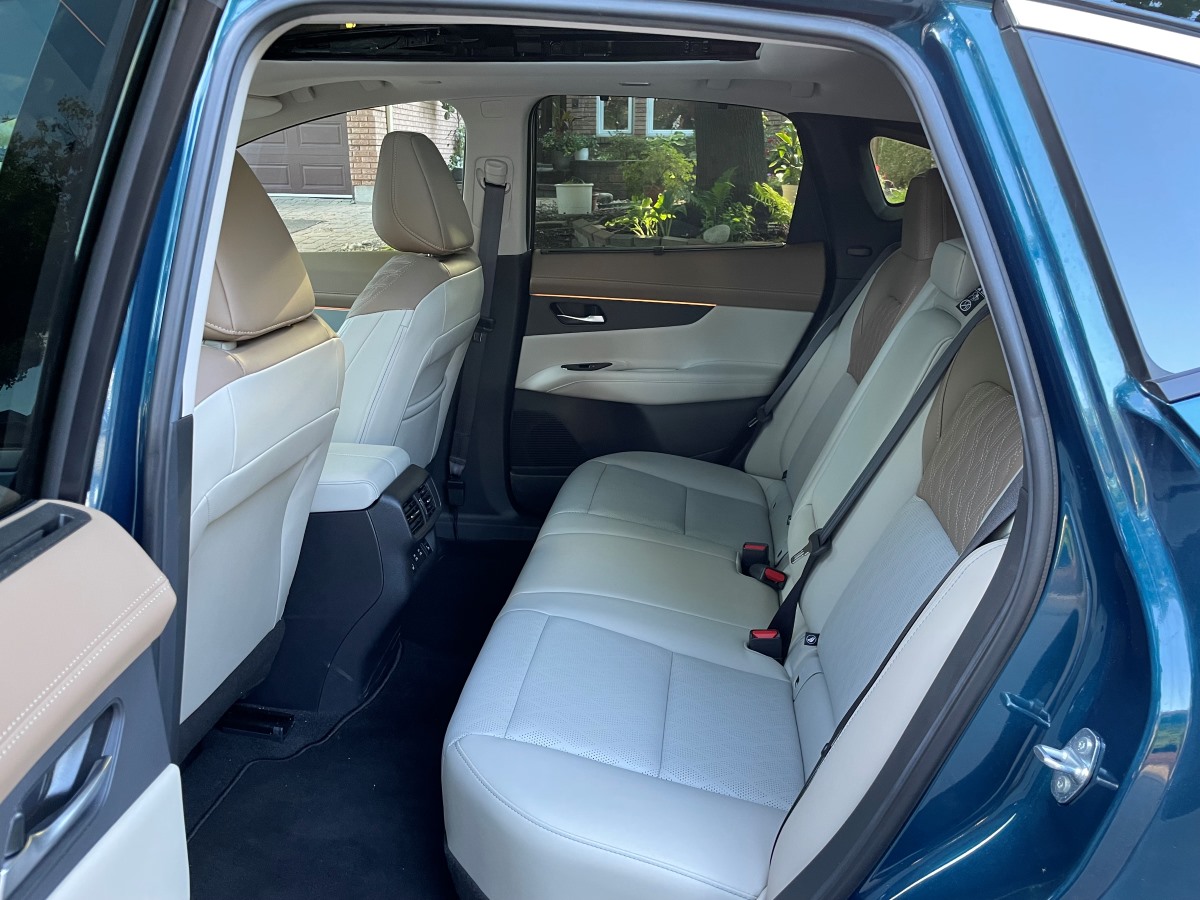 2025 nissan murano seat