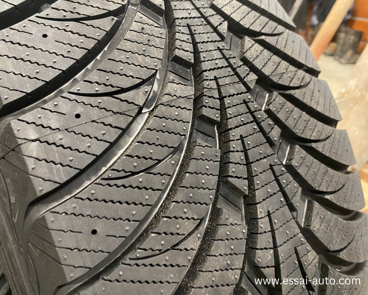 GoodYear WinterCommand 110